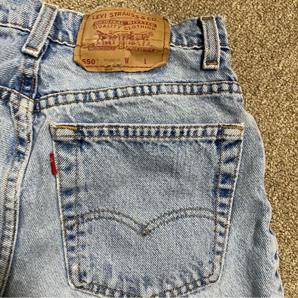 Vintage Levi’s 550 denim shorts - Picture 4 of 4